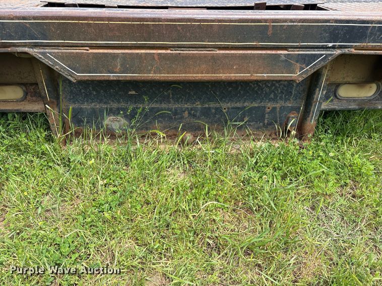image for item ES8984 Butler hydraulic bale bed