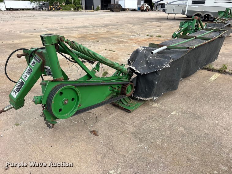 image for item ET2051 John Deere 285 disc mower