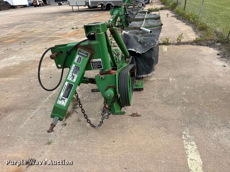 image for item ET2051 John Deere 285 disc mower