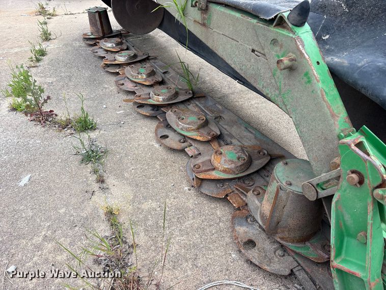 image for item ET2052 John Deere 285 disc mower