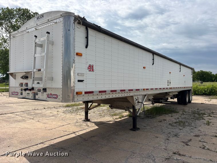 image for item ET2056 2016 Wilson DWH-500 grain trailer