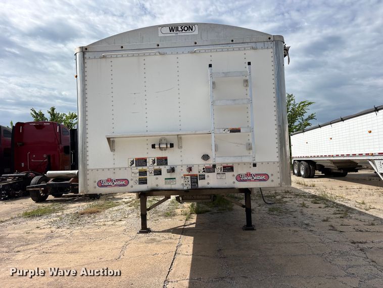 image for item ET2056 2016 Wilson DWH-500 grain trailer
