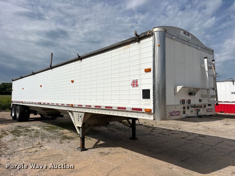 image for item ET2056 2016 Wilson DWH-500 grain trailer