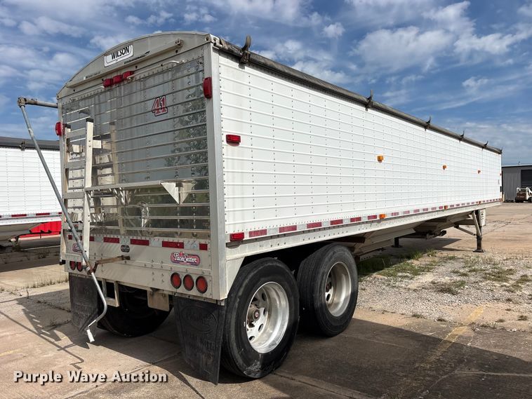 image for item ET2056 2016 Wilson DWH-500 grain trailer