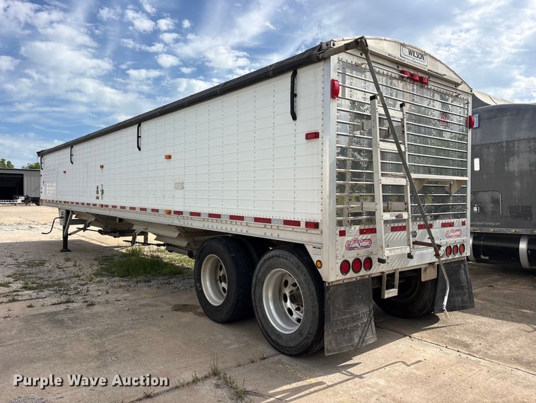 image for item ET2056 2016 Wilson DWH-500 grain trailer