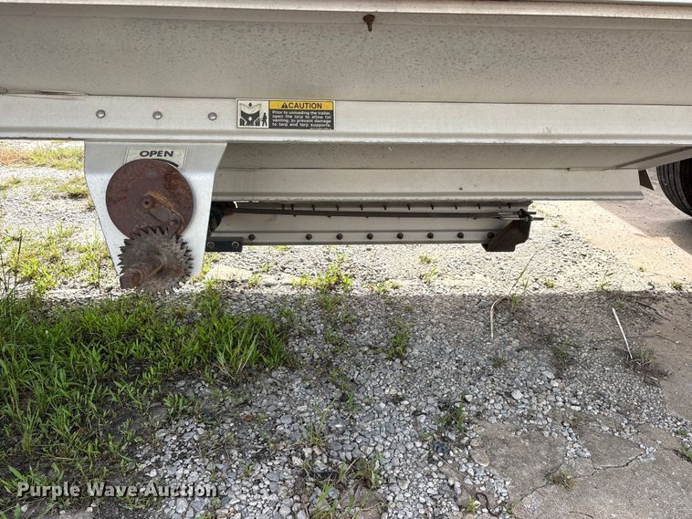 image for item ET2056 2016 Wilson DWH-500 grain trailer