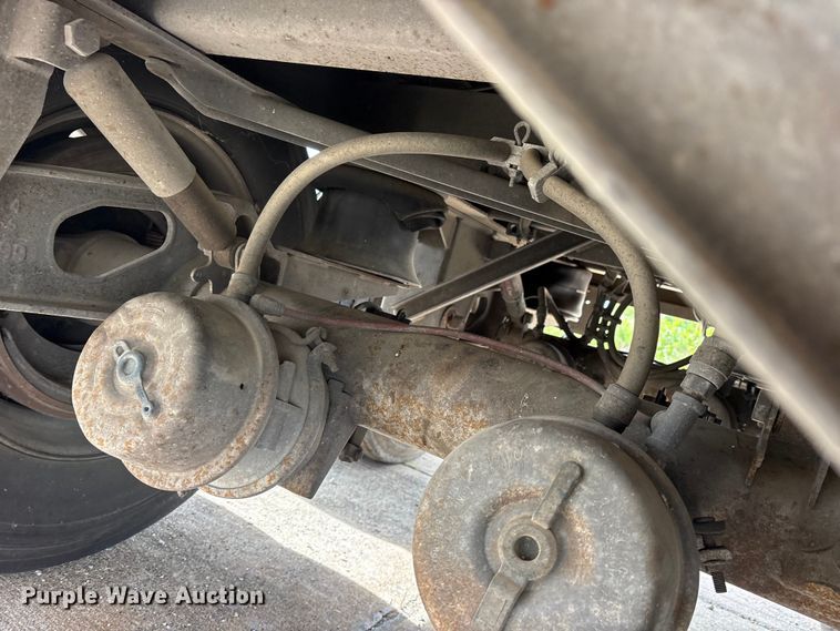 image for item ET2056 2016 Wilson DWH-500 grain trailer