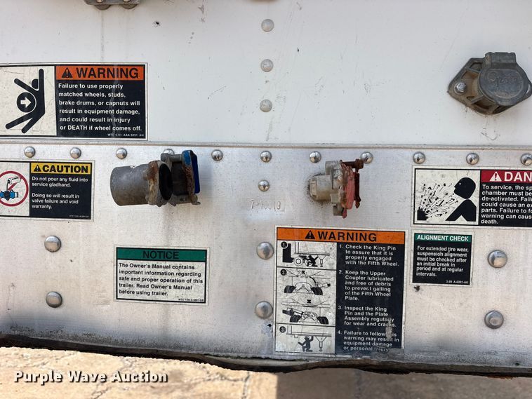 image for item ET2056 2016 Wilson DWH-500 grain trailer