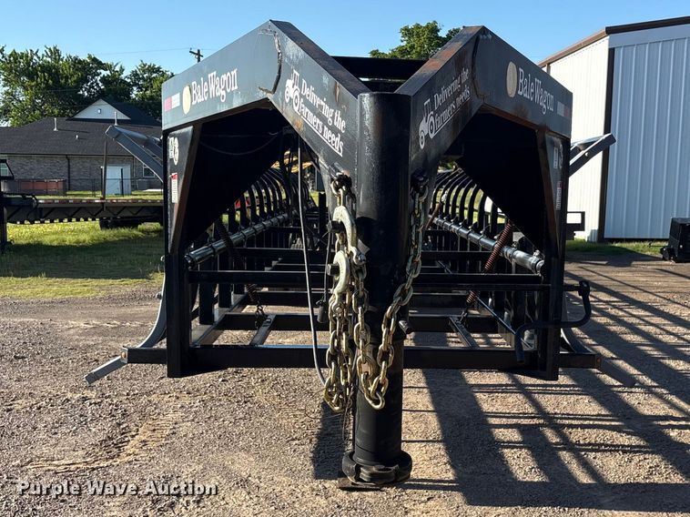 image for item ET2078 Industrias America 20X4 hay bale trailer