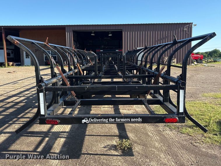 image for item ET2078 Industrias America 20X4 hay bale trailer