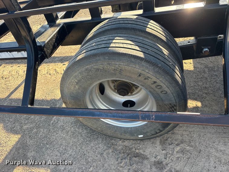image for item ET2078 Industrias America 20X4 hay bale trailer