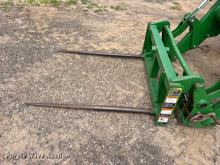 image for item ET2093 2014 John Deere 6115D MFWD tractor