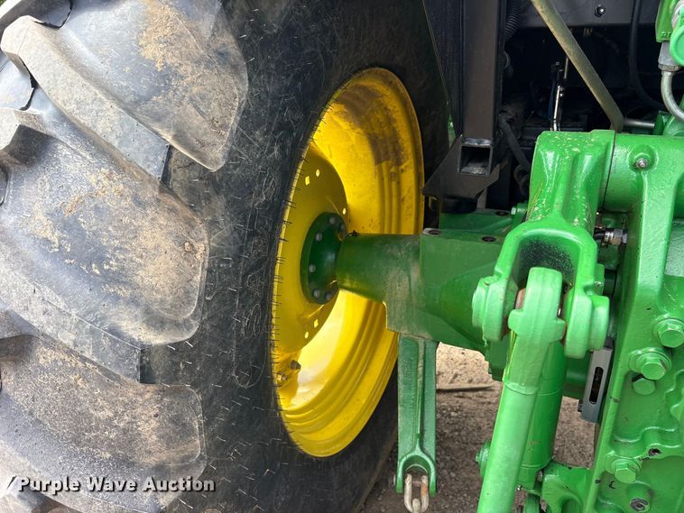 image for item ET2093 2014 John Deere 6115D MFWD tractor