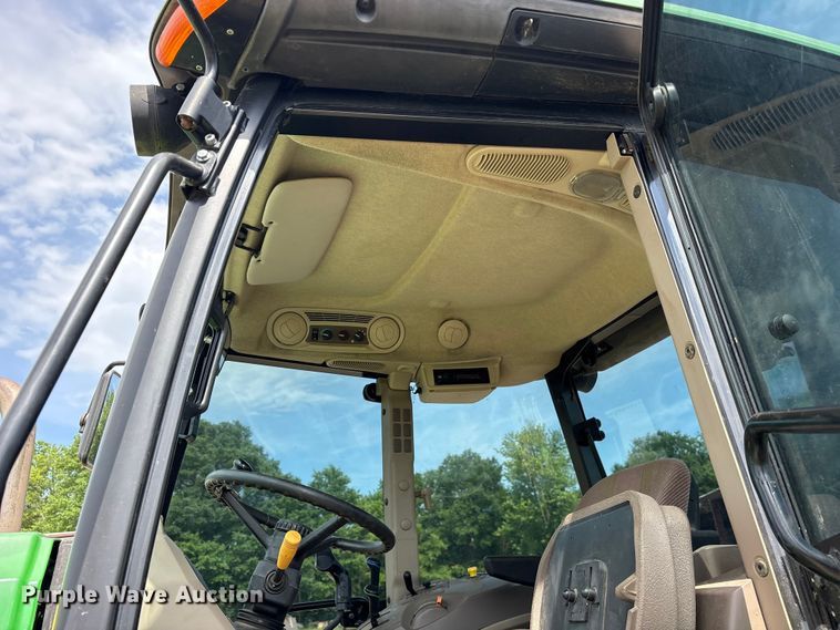 image for item ET2093 2014 John Deere 6115D MFWD tractor