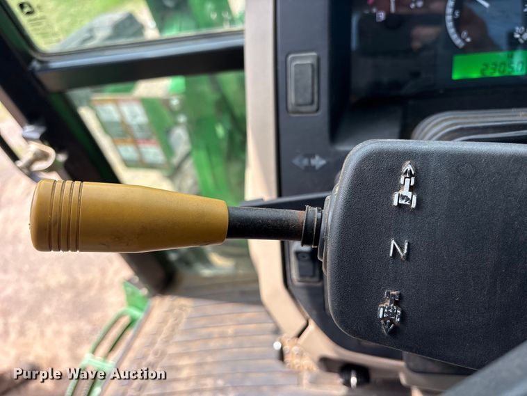 image for item ET2093 2014 John Deere 6115D MFWD tractor