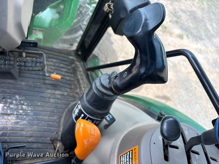 image for item ET2093 2014 John Deere 6115D MFWD tractor
