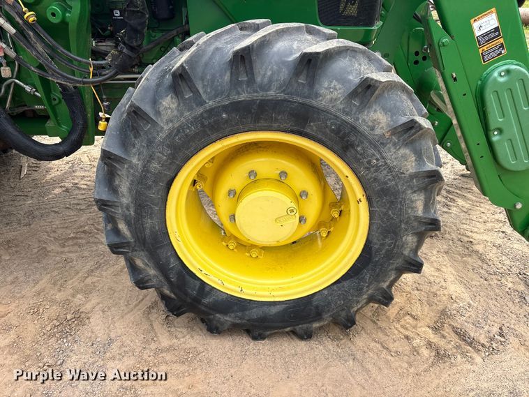 image for item ET2093 2014 John Deere 6115D MFWD tractor