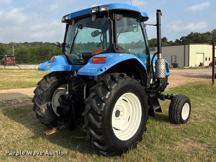image for item EU5596 2004 New Holland TS125A tractor