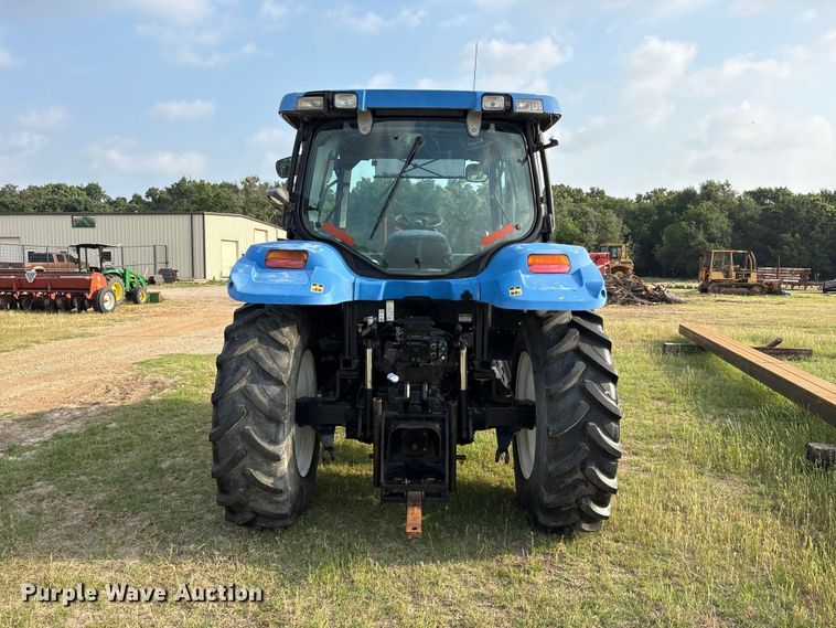 image for item EU5596 2004 New Holland TS125A tractor