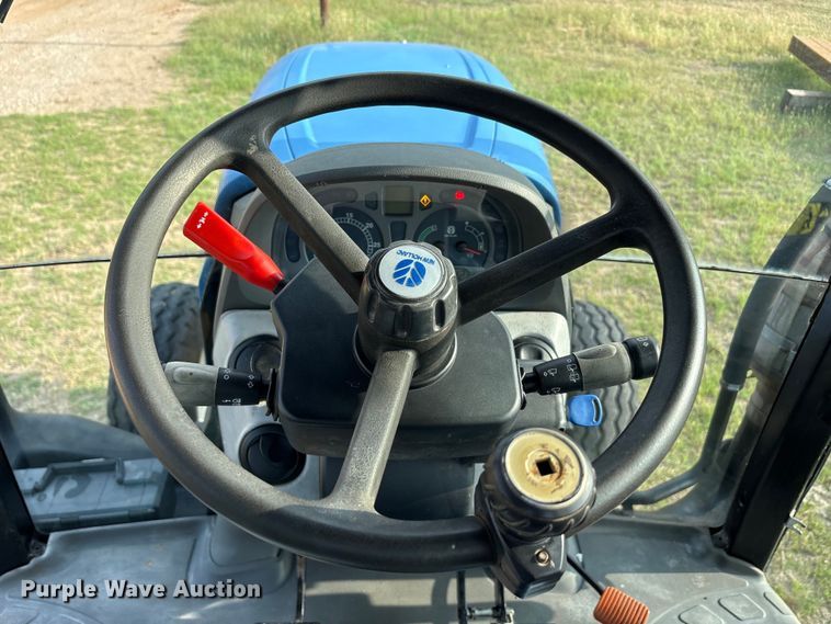 image for item EU5596 2004 New Holland TS125A tractor