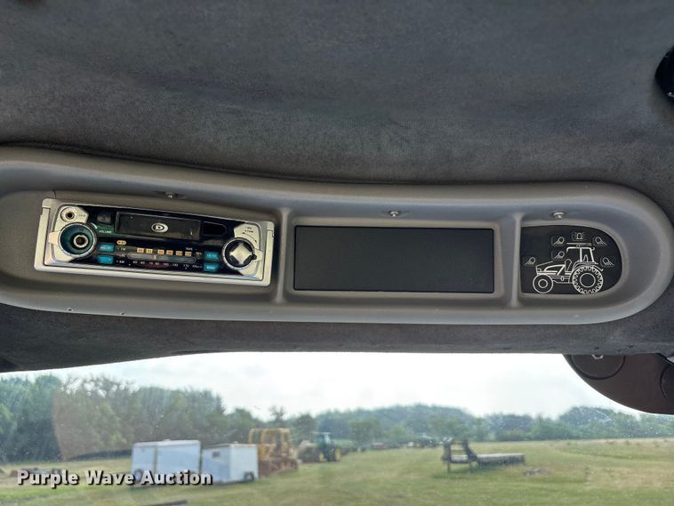 image for item EU5596 2004 New Holland TS125A tractor