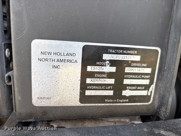 image for item EU5596 2004 New Holland TS125A tractor