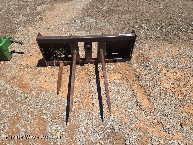 image for item EW0127 Dymax 210D5 skid steer bale spear