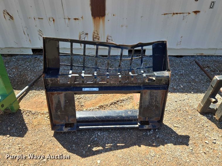 image for item EW0129 Caterpillar skid steer forks