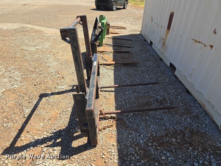image for item EW0130 Hay forks
