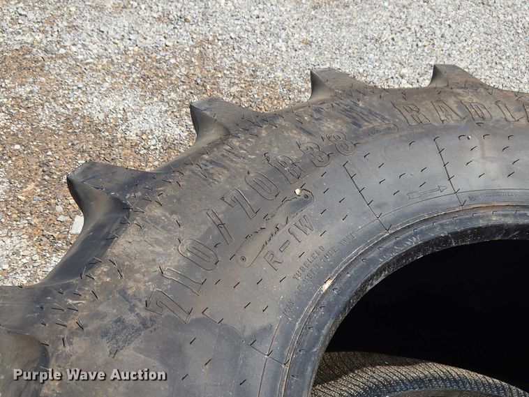 image for item EW0131 Firestone Radial All Traction DT tire
