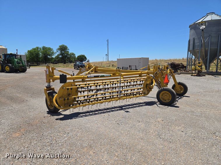 image for item EW0135 2023 Vermeer R2300 hay rake