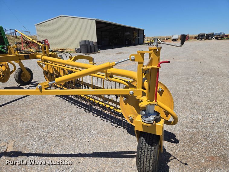 image for item EW0135 2023 Vermeer R2300 hay rake