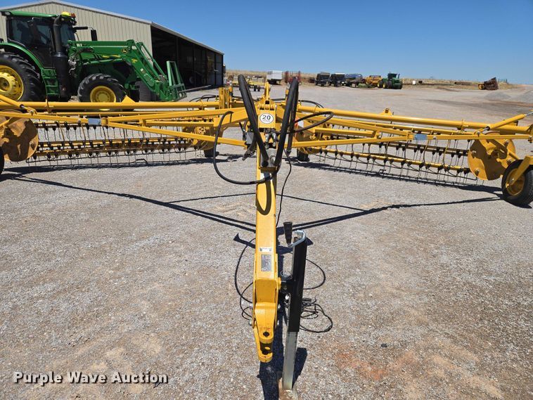 image for item EW0135 2023 Vermeer R2300 hay rake