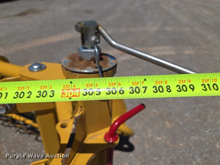 image for item EW0135 2023 Vermeer R2300 hay rake