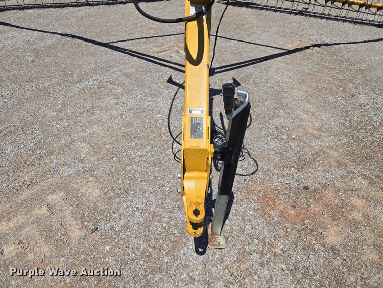 image for item EW0135 2023 Vermeer R2300 hay rake