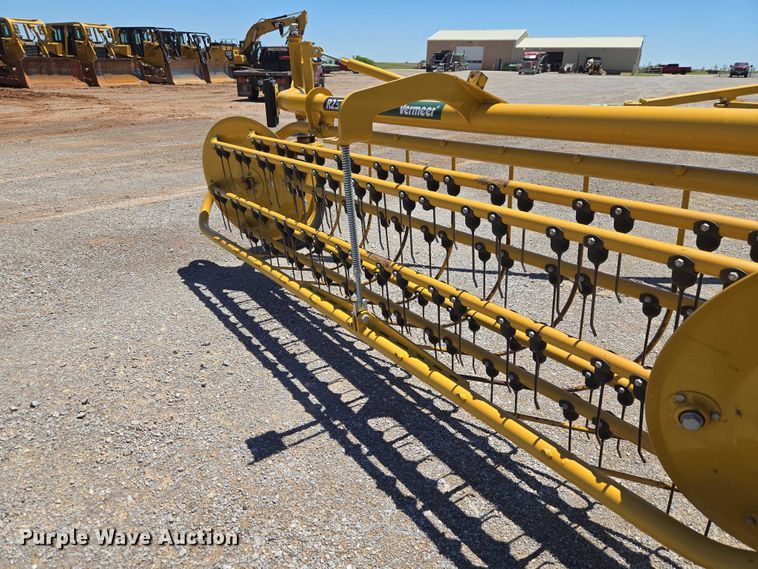 image for item EW0135 2023 Vermeer R2300 hay rake