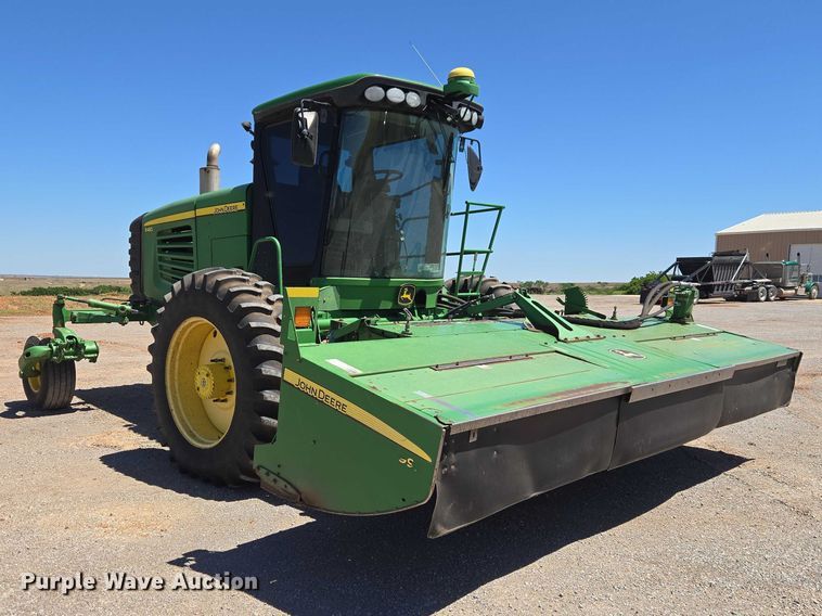 image for item EW0137 2012 John Deere R450 swather / windrower