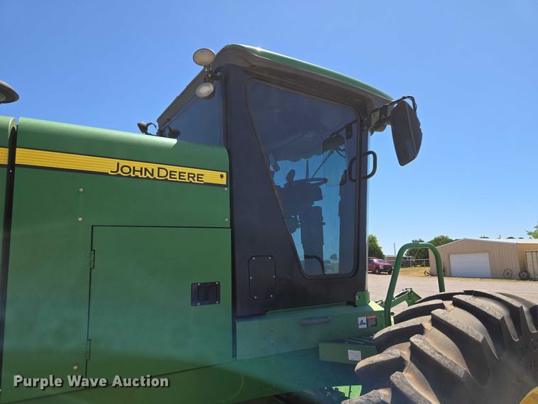 image for item EW0137 2012 John Deere R450 swather / windrower