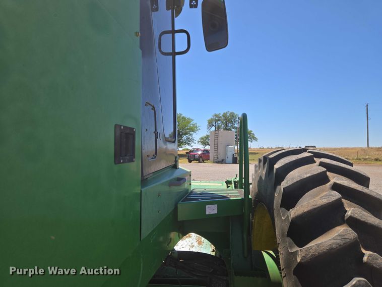 image for item EW0137 2012 John Deere R450 swather / windrower