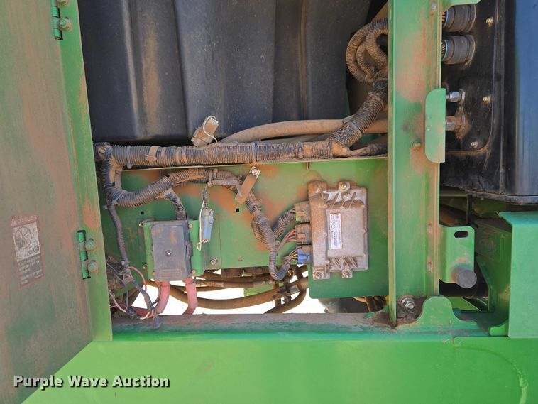 image for item EW0137 2012 John Deere R450 swather / windrower