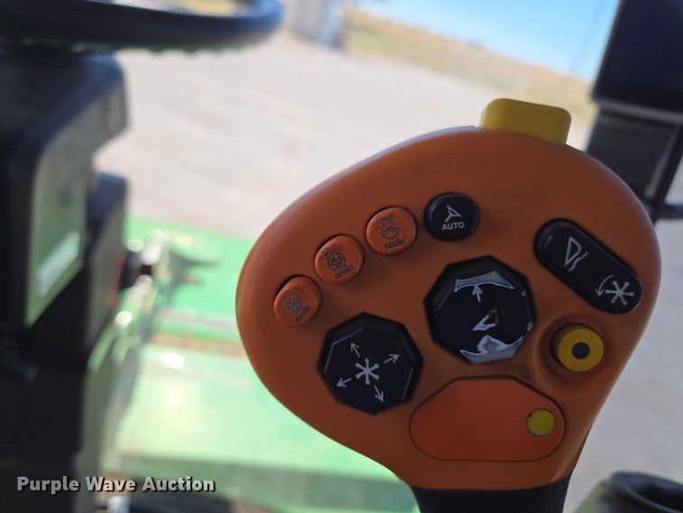 image for item EW0137 2012 John Deere R450 swather / windrower