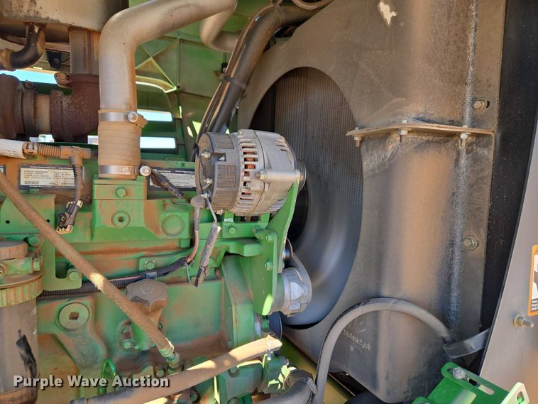 image for item EW0137 2012 John Deere R450 swather / windrower