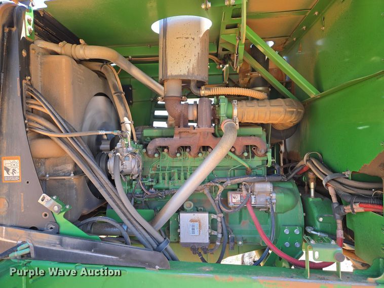 image for item EW0137 2012 John Deere R450 swather / windrower