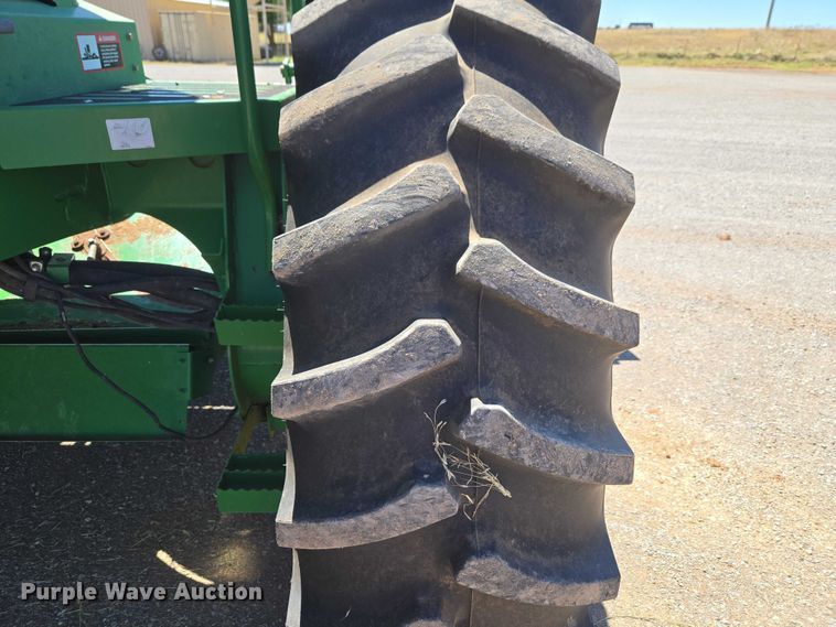 image for item EW0137 2012 John Deere R450 swather / windrower