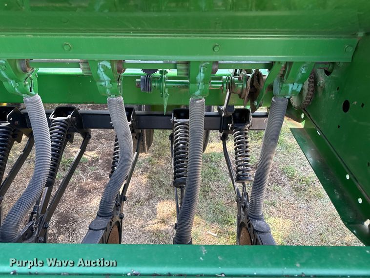 image for item EW4509 John Deere 455 grain drill