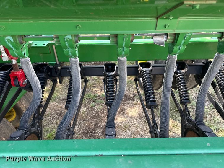 image for item EW4509 John Deere 455 grain drill