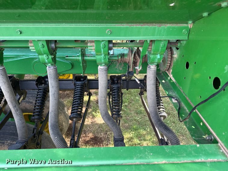 image for item EW4509 John Deere 455 grain drill