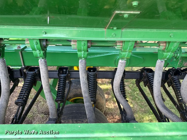 image for item EW4509 John Deere 455 grain drill