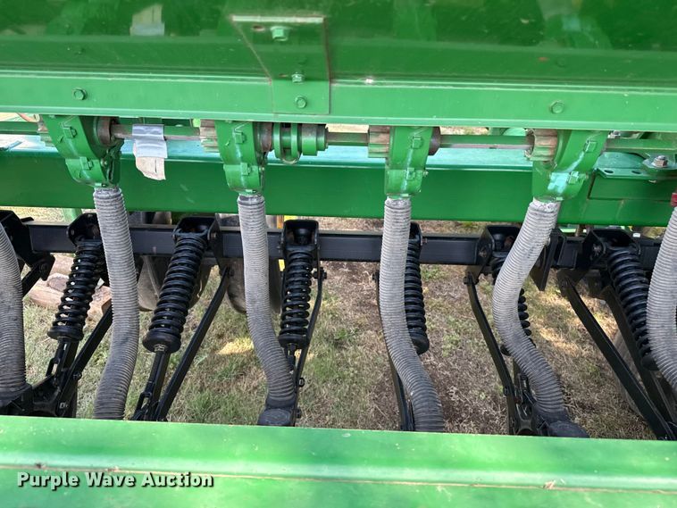 image for item EW4509 John Deere 455 grain drill
