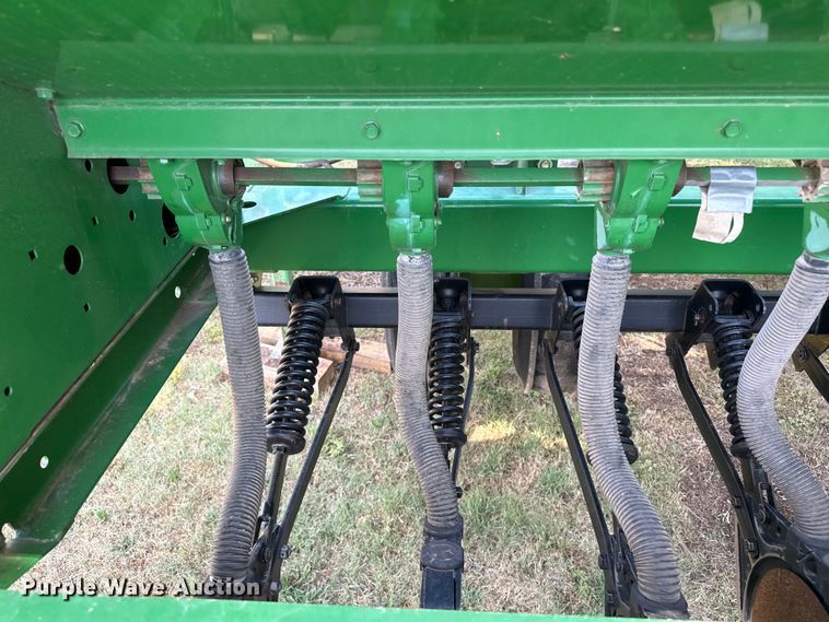 image for item EW4509 John Deere 455 grain drill